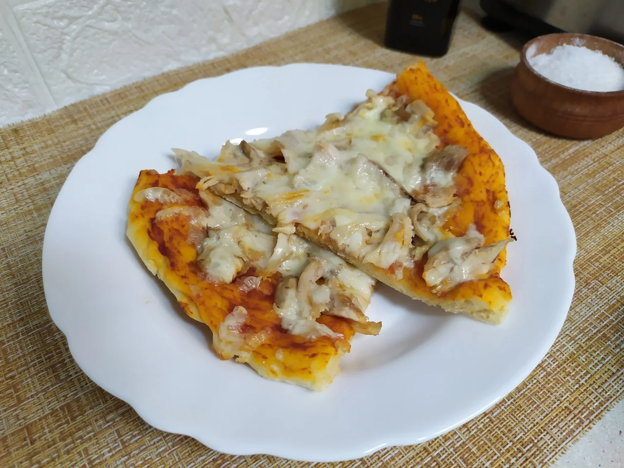 Быстрая пицца с курицей