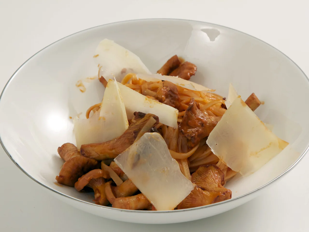 Паста с лисичками