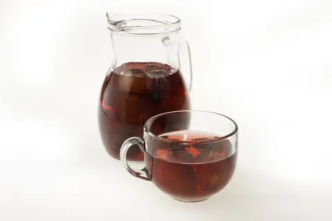 Простой рецепт компота из слив