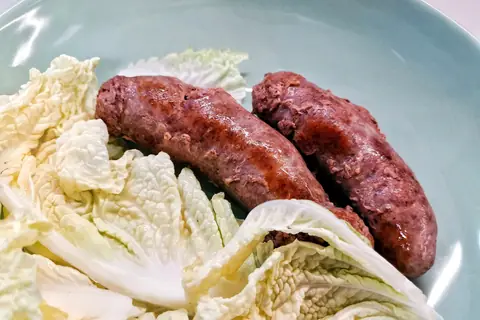 Домашние колбаски с салом