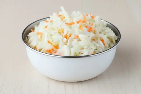 Капуста квашеная простая