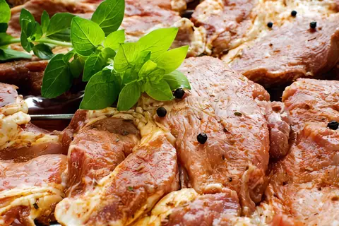 Медово-чесночный маринад для свинины