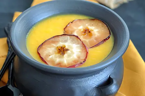 Яблочный крем-суп с карри