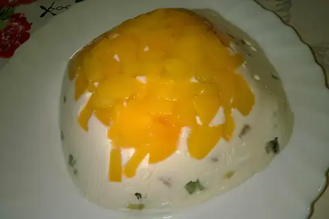 Творожный десерт с фруктами