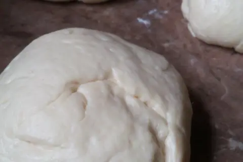 Тесто для пиццы на дрожжах