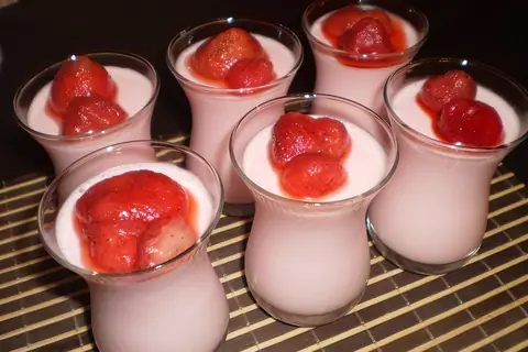 Сметанный десерт с порошковым желе